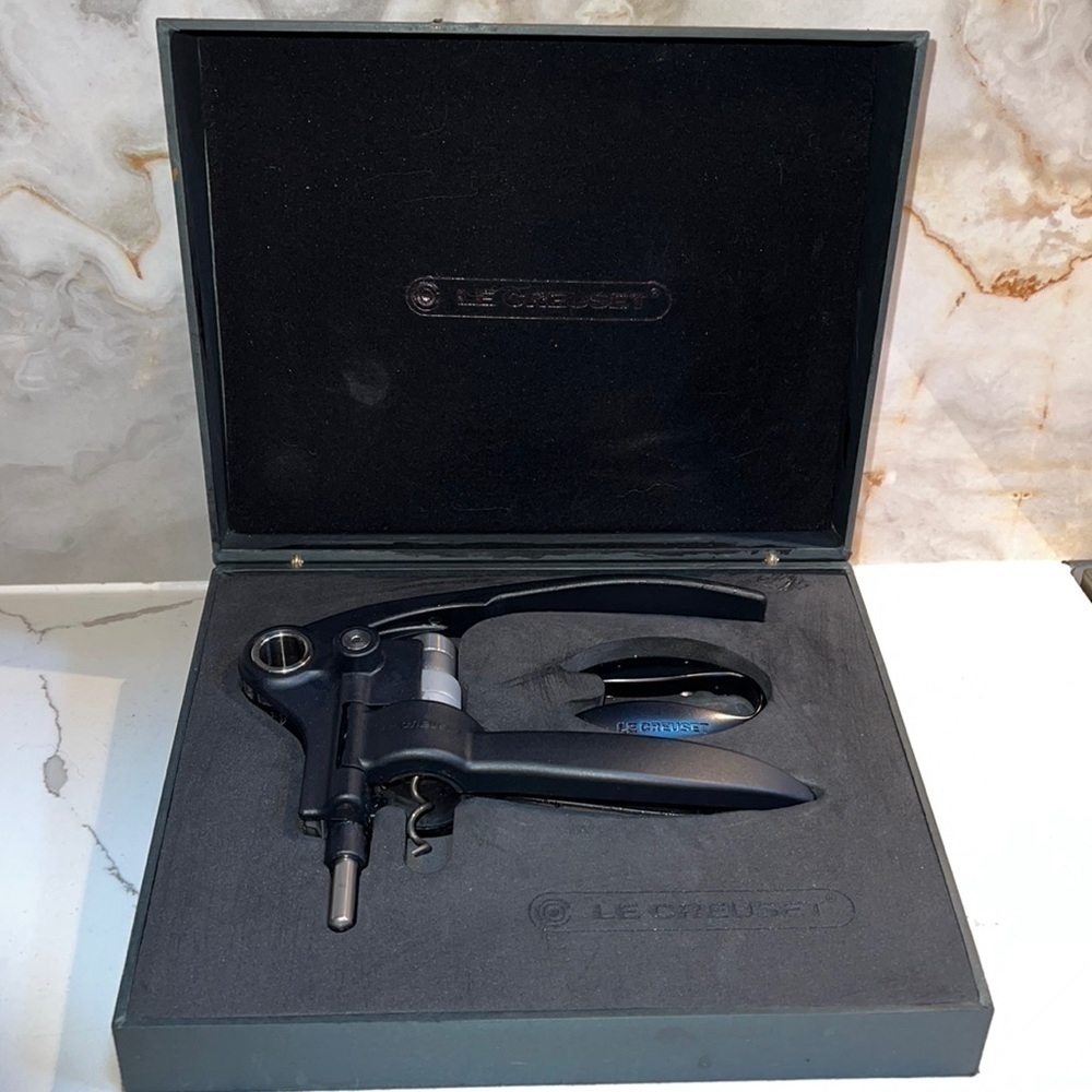 le Creuset Foilcutter Gift Set, Black Lever model in Box